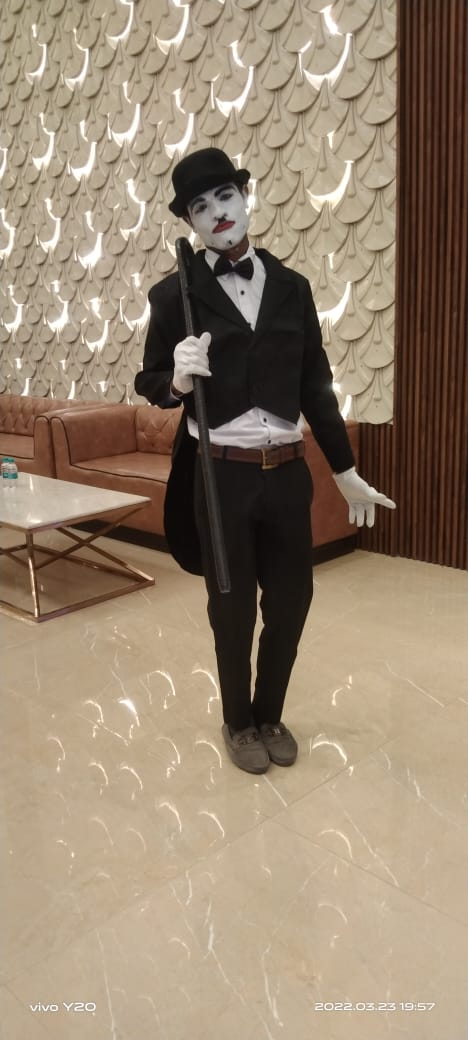  Charlie Chaplin
